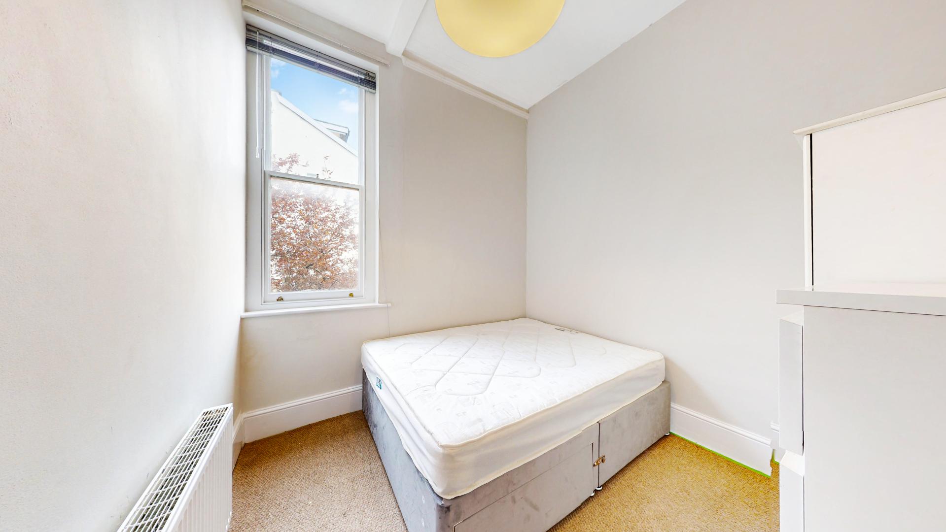 			2 Bedroom, 1 bath, 1 reception Flat			 West End Lane, West Hampstead